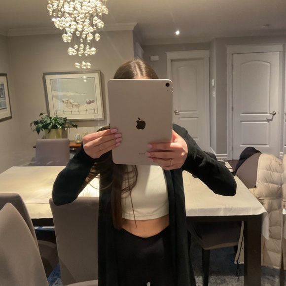 Black Cardigan, never worn very soft and size small - Picture 3 of 5